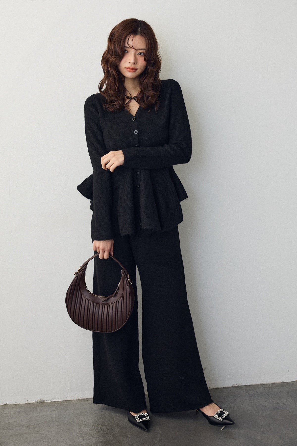 予約]美ラインペプラムニットセットアップ – Frene