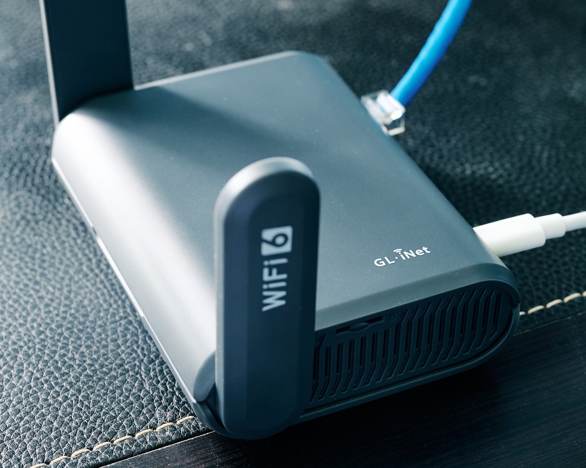 A Review of the GL.iNet Slate AX Travel Router – Frame by Frame