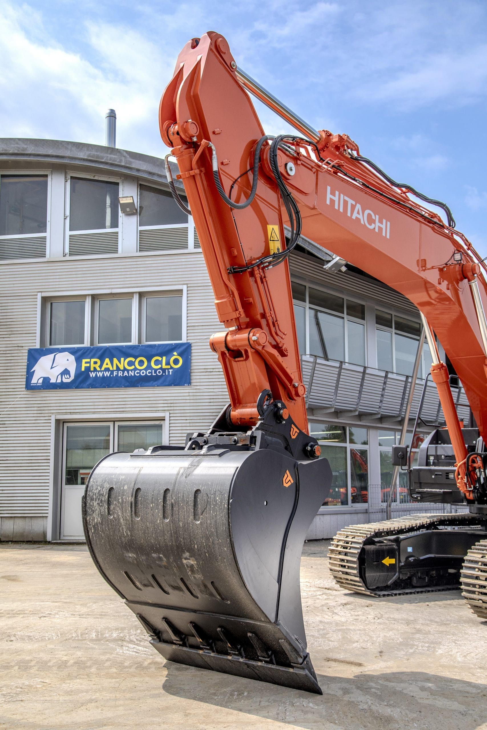 Hitachi ZX95USB-7 / 2P midi excavator · Franco Clò