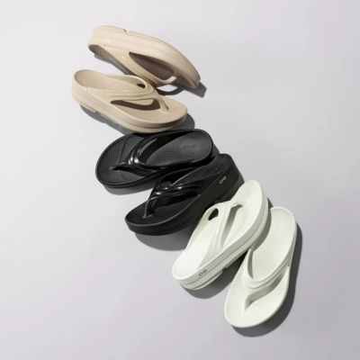OOFOS(ウーフォス)のリカバリーサンダル（厚底）／OOmega通販 | 集英社
