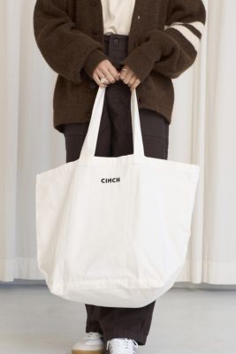 Oblada(オブラダ)の【石上美津江さんコラボ】エンブロイダリーW