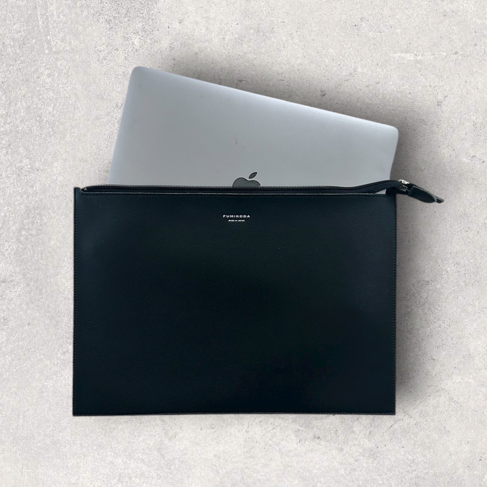 LEO：ノートPCケース – FUMIKODA