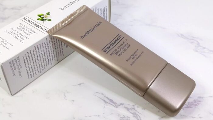 田中みな実も愛用中！下地にもなるベアミネラルのUVティントモイスチャ