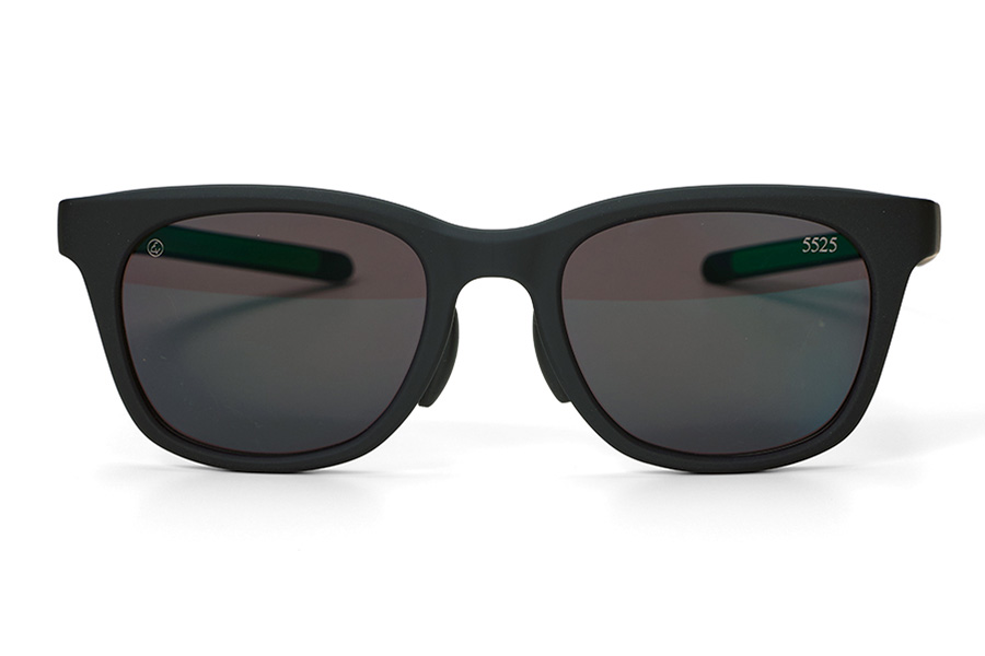 Eyevol 5525サングラス 黒/緑 収納袋付き Eyevol 5525サングラス 黒/緑