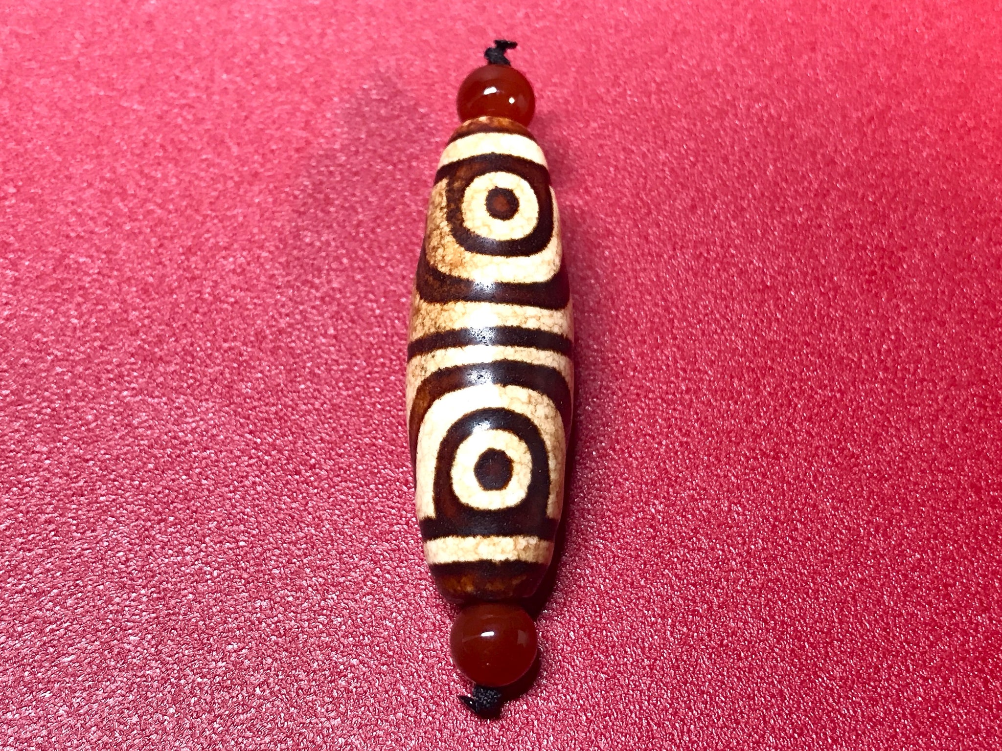 上肯天珠・虎牙四眼天珠 – 天然石の店 ふうちゃん