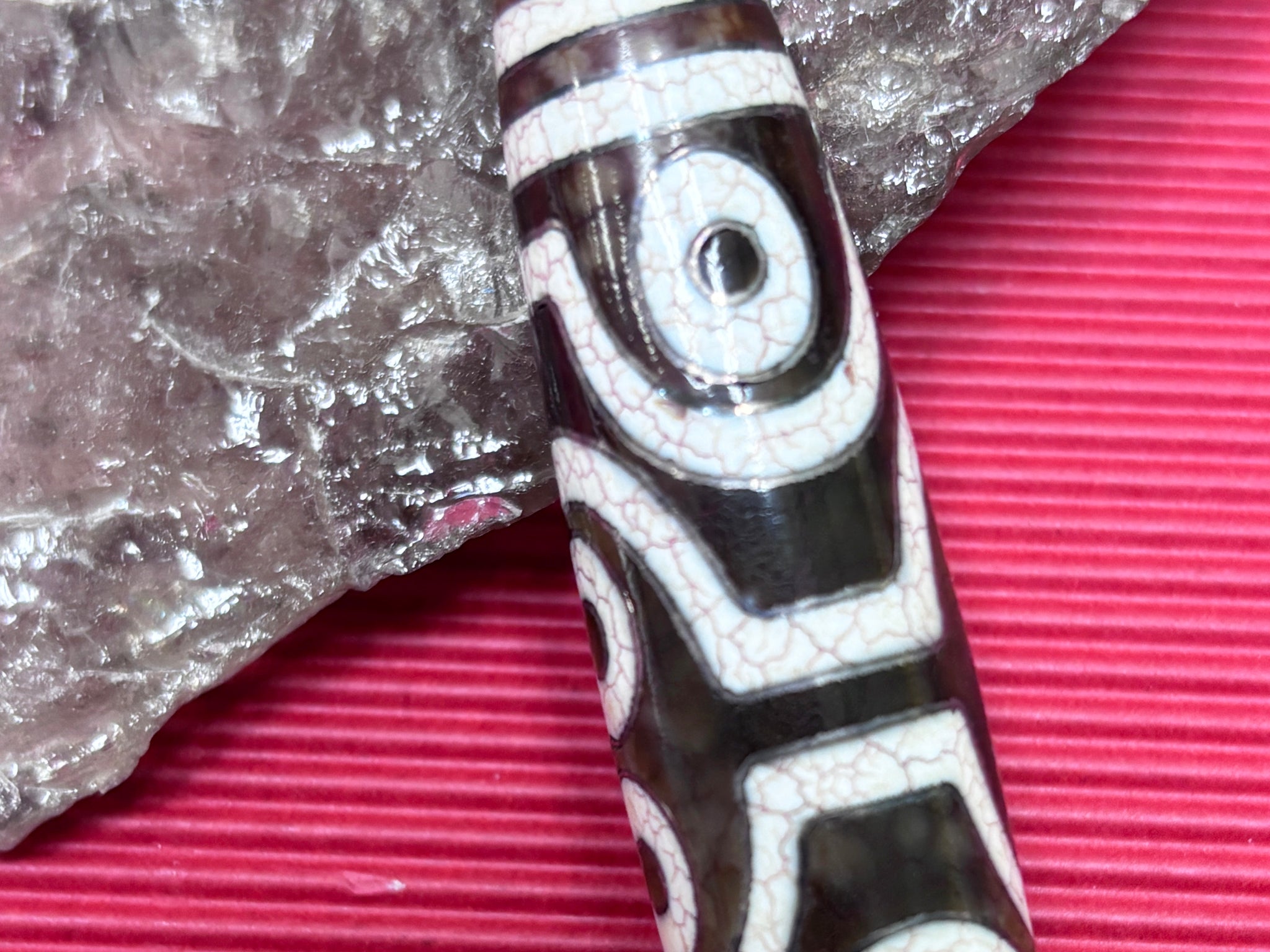 老礦銀線入り天珠・水紋八眼天珠 – 天然石の店 ふうちゃん