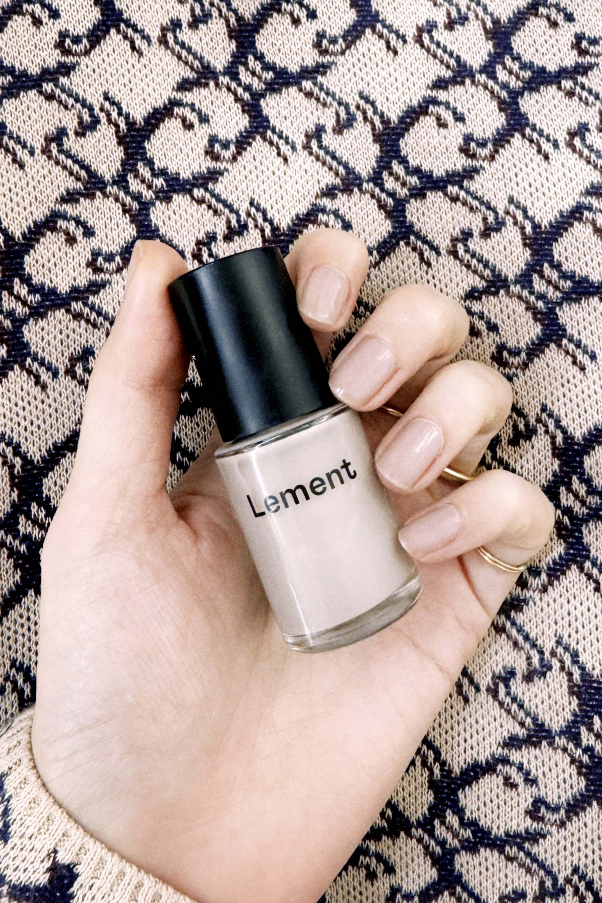 2025春ネイルトレンド◇ この春買い足したい注目の韓国ネイルカラー