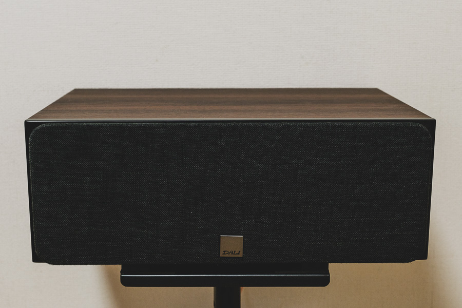センタースピーカーを DALI OBERON VOKAL に交換して音質向上！｜FUJI