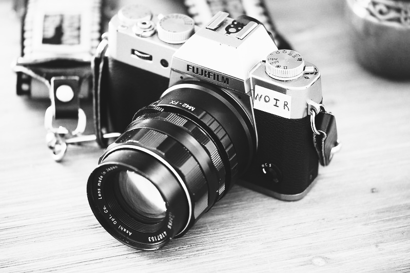 FUJIFILM製 FX-Z100FD/White＆Black FUJIFILM FinePix Z100fd Digital