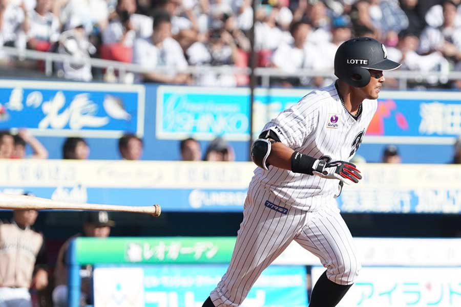 幕張に桜が舞った日… ロッテ福浦の引退セレモニーから厳選した