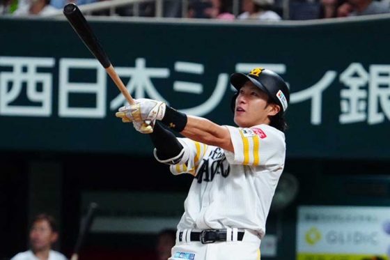 鷹・柳田が確信歩きの16号で通算1500安打 サイクル王手の猛打賞で