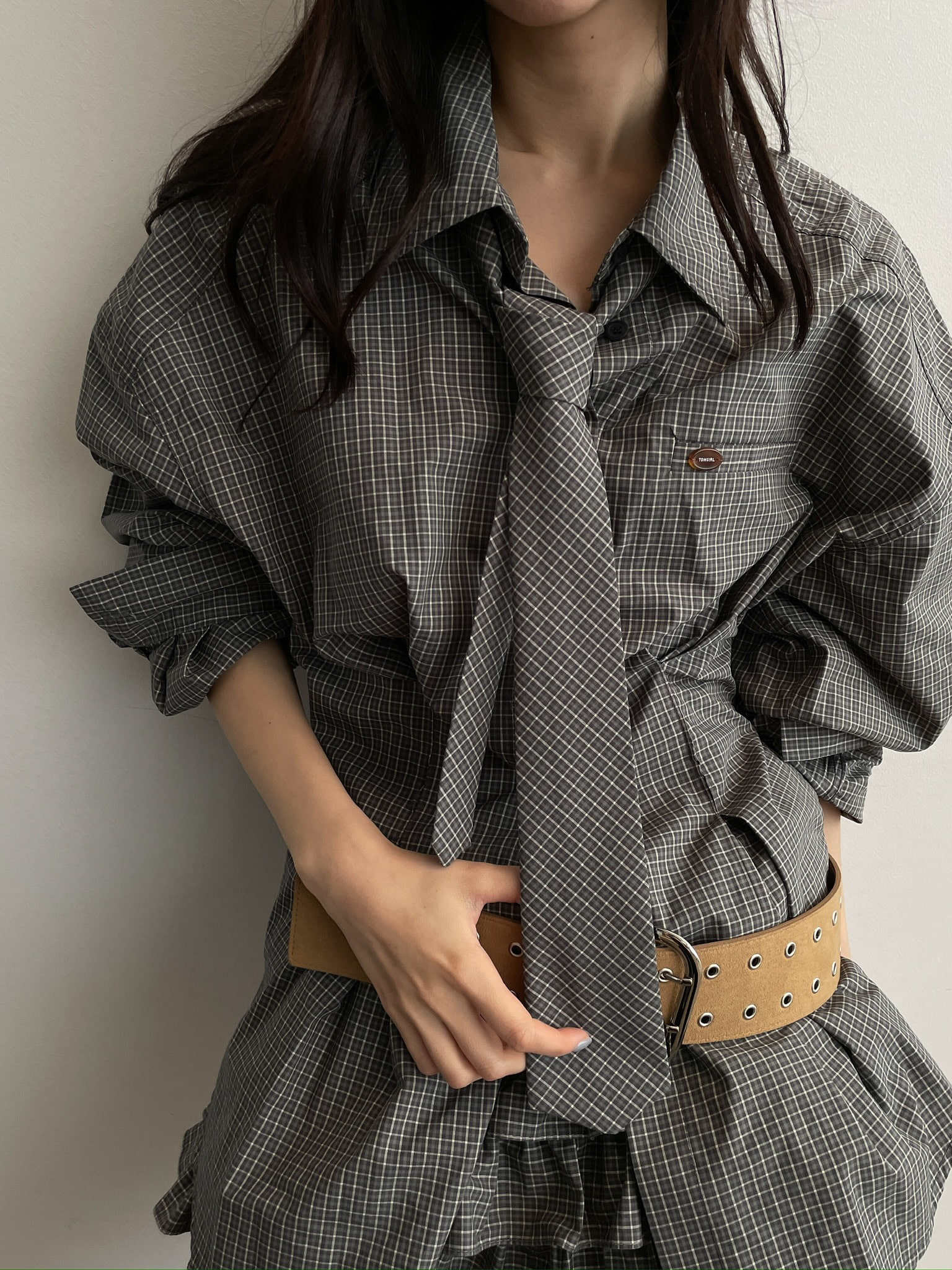 カジュアルコーデ 秋冬新作チェックシャツとフリルスカートの上下