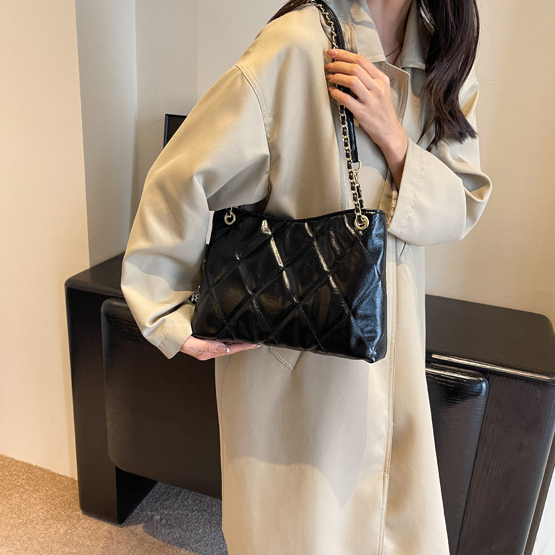 キルティングバッグ エレガントキルティングチェーンショルダー