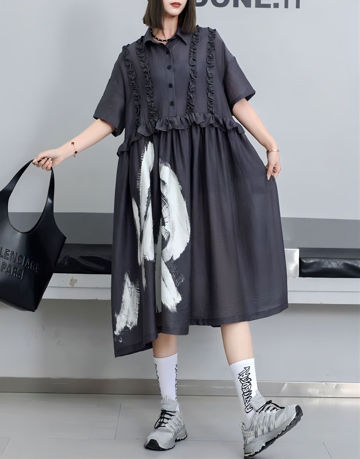 モード系ファッション アートを纏う、モードなフレアシャツワンピース