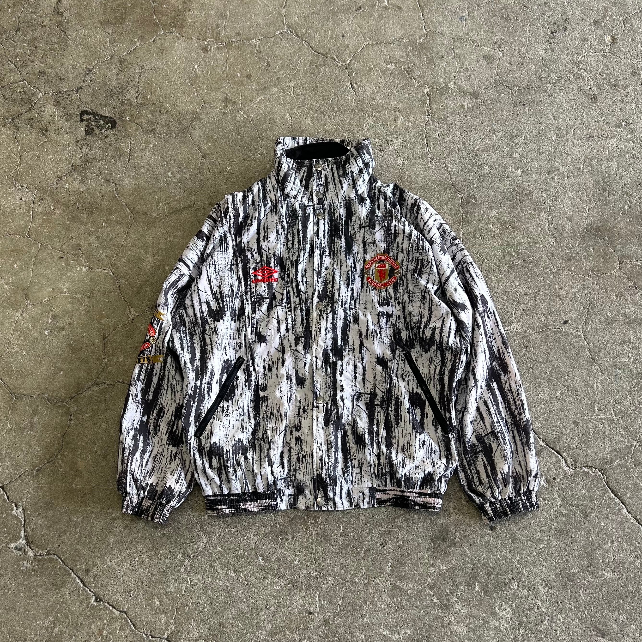 DB330A1E-FFCC-4E67-892F-