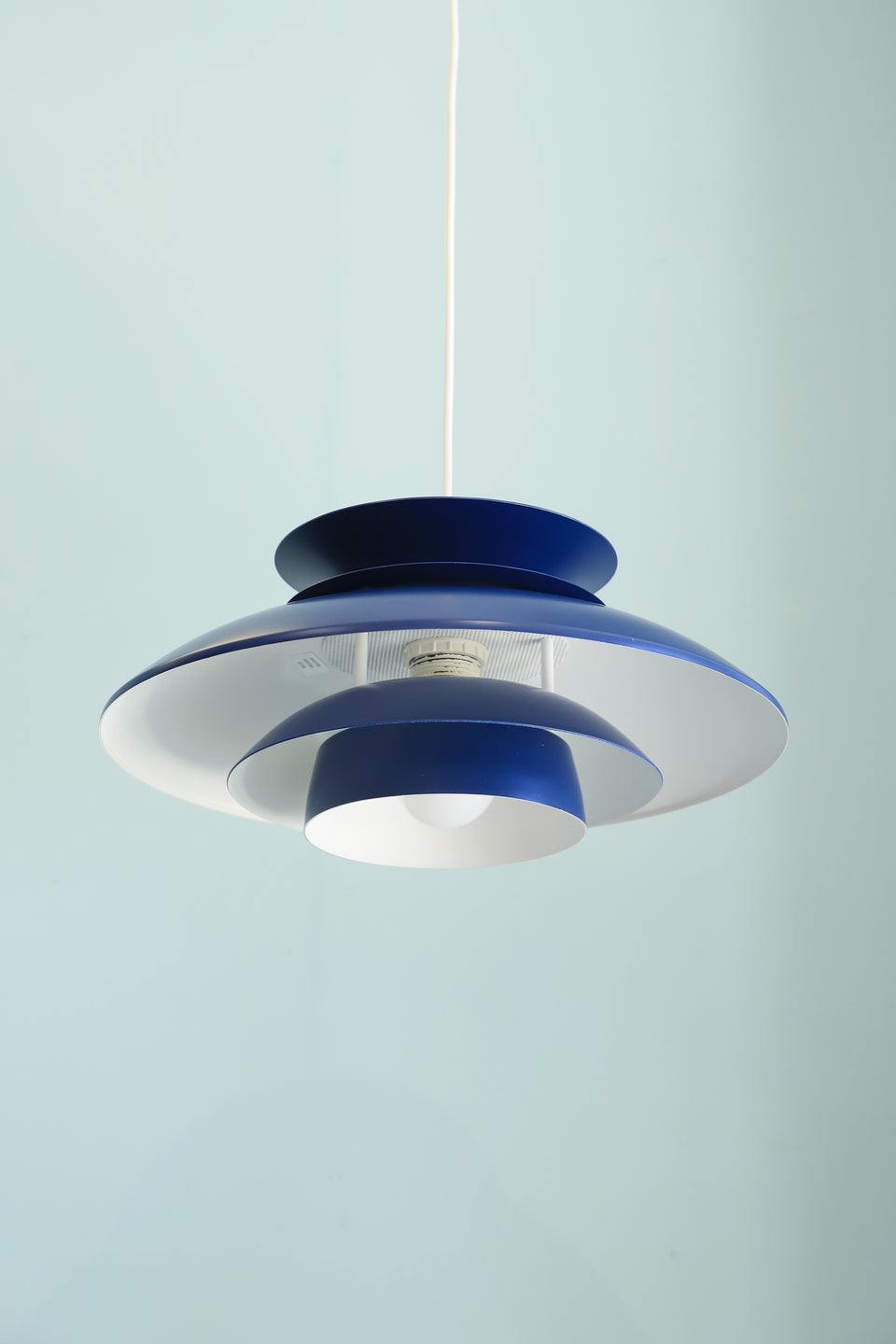 スイスヴィンテージ ベルクス ペンダントライト 照明 北欧デザイン