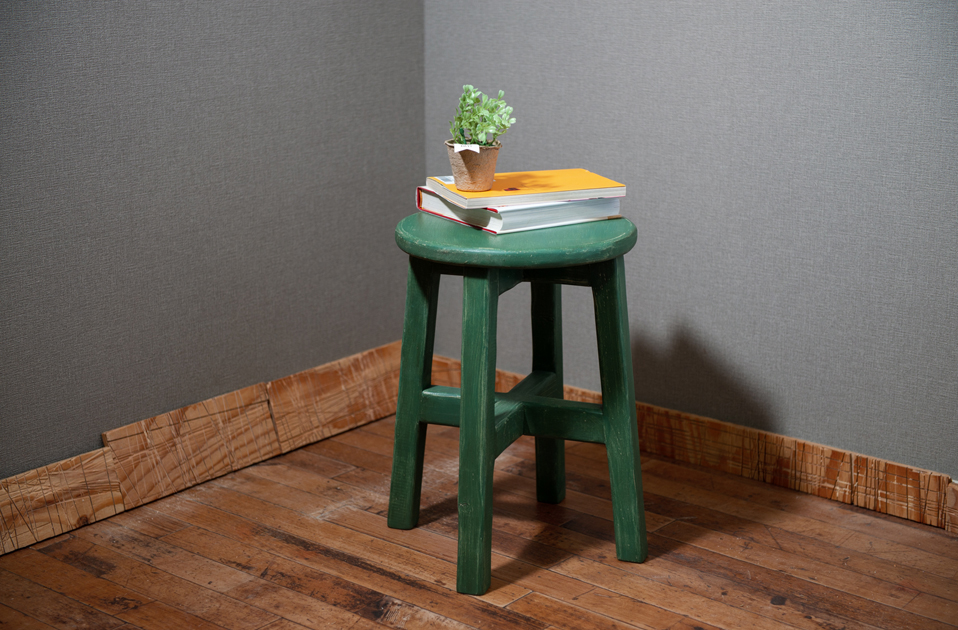 020_スツール（緑）1.jpg