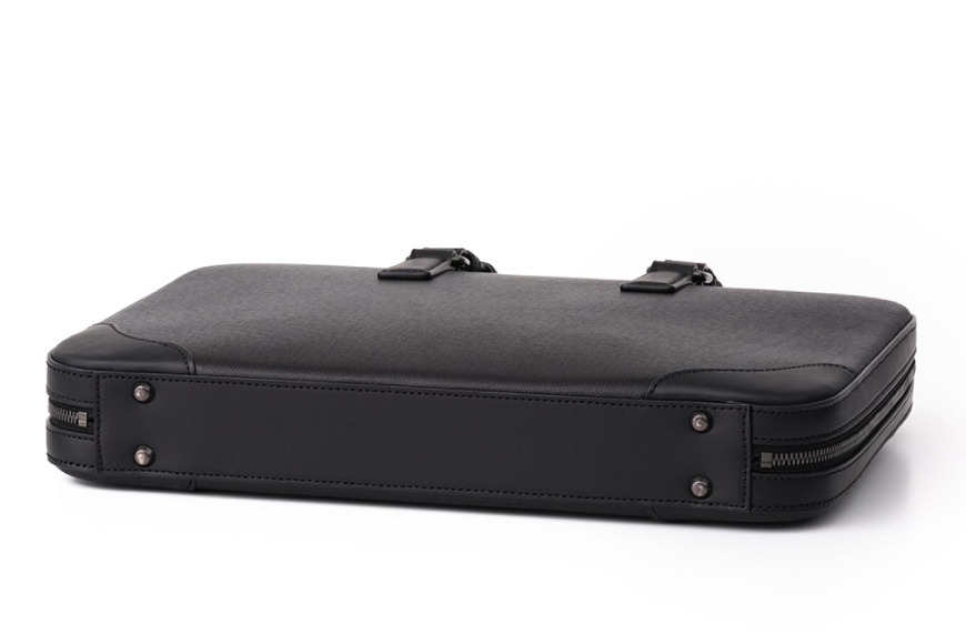 SOMES コンパクト ブリーフケース イノベーション （ブラック） IV-64