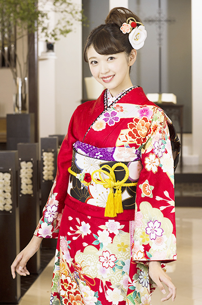 赤地に熨斗目と和花柄振袖 | MK振袖スタイル | 振袖購入・レンタル専門店