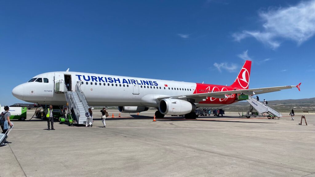 トルコ航空(ターキッシュエアラインズ)A320 国内線でイスタンブール