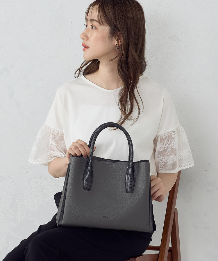 型押しハンドルバッグ（95-20BK17-205）｜モノコムサ（MONO COMME CA