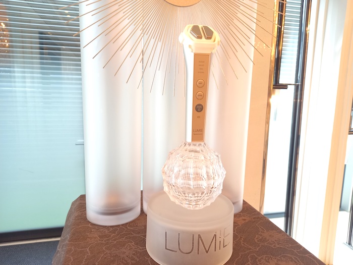 角質除去・高浸透・リフトケアが叶う3in1美顔器「ルミエ」がナリス
