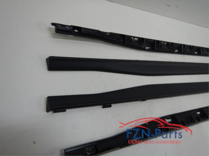 FZN Parts - Zijskirtset links+rechts Volkswagen Golf (5H0853860