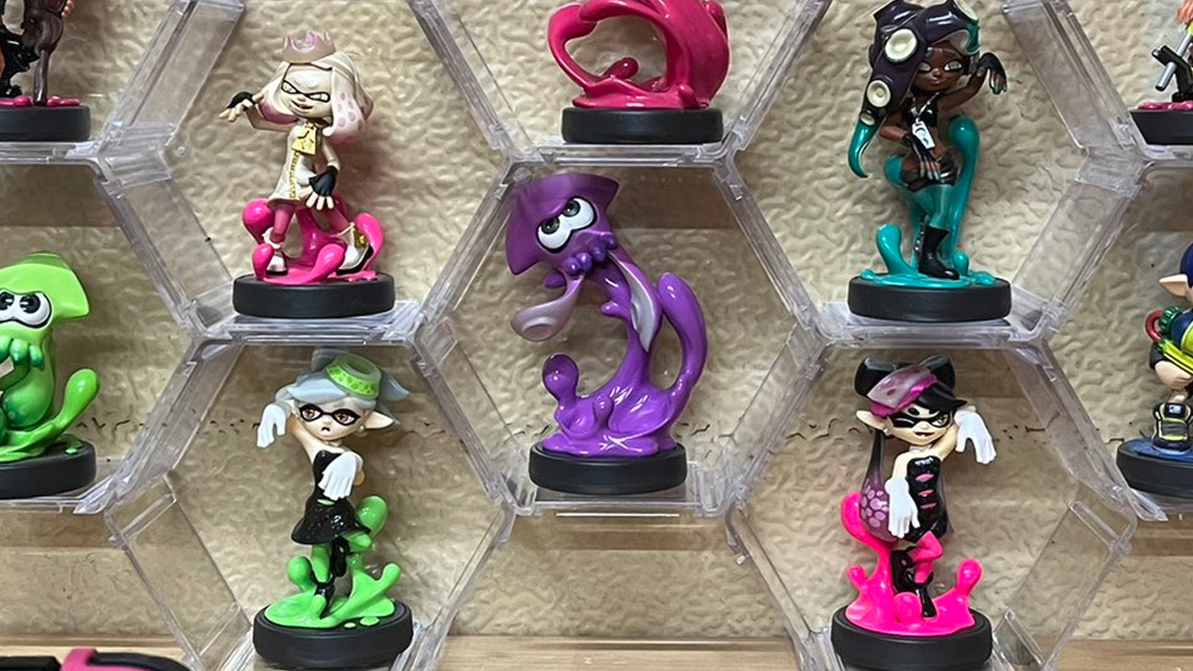 任天堂のamiibo、100均のセリアのケースが飾るのに良いと話題