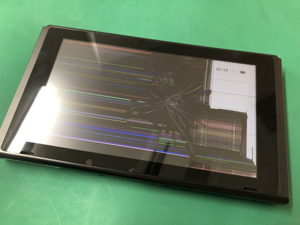 修理で直る】Switchの液晶が割れてテレビにも映らない!? - Nintendo