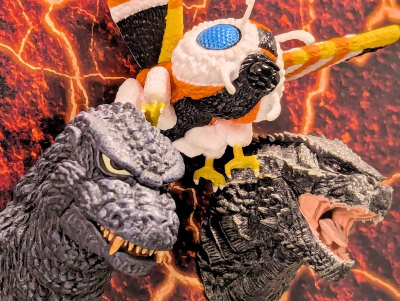 玩栗犬と、一番くじ ゴジラ×コング 新たなる帝国 モンスターヘッド