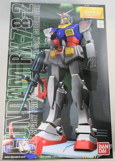 MGガンダムレビュー｜1/100スケールマスターグレードモデル