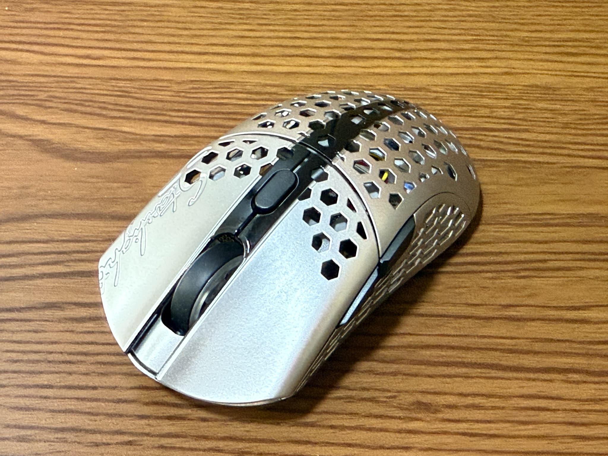 Finalmouse Starlight Pro TenZ（Sサイズ）レビュー｜軽さと高級感を