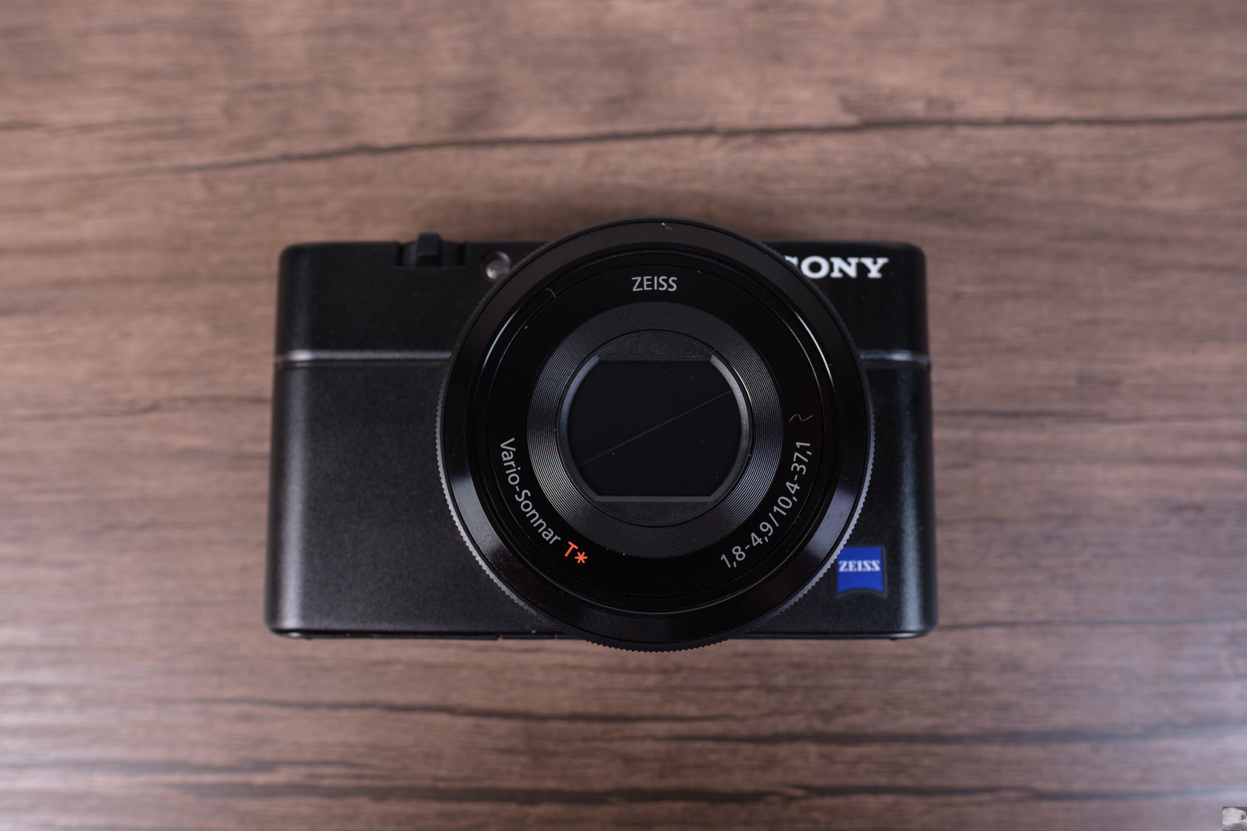SONY RX100 Ver. 2.00を2024年に購入した話。初代RX100はRX100M7のサブ