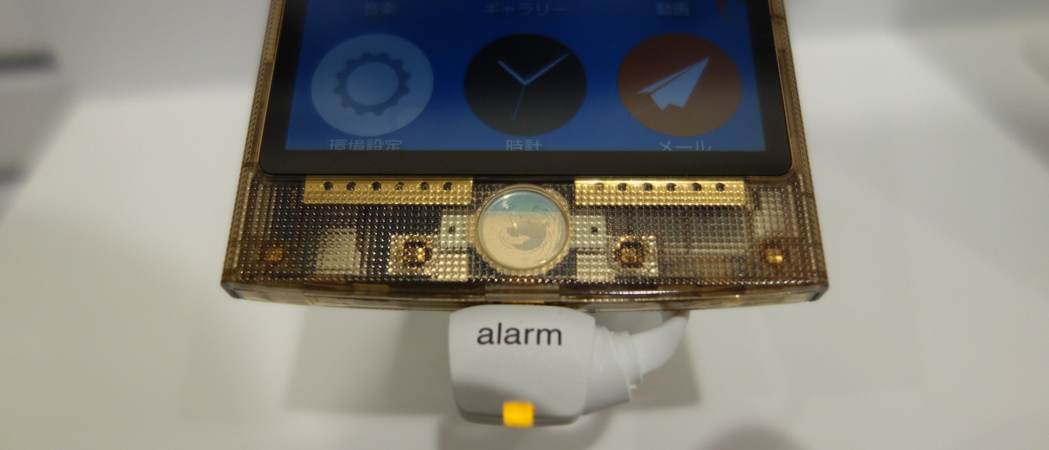 Firefox OS 2.0搭載au Fx0 LGL25展示機フォトレビュー＆ハンズオン動画