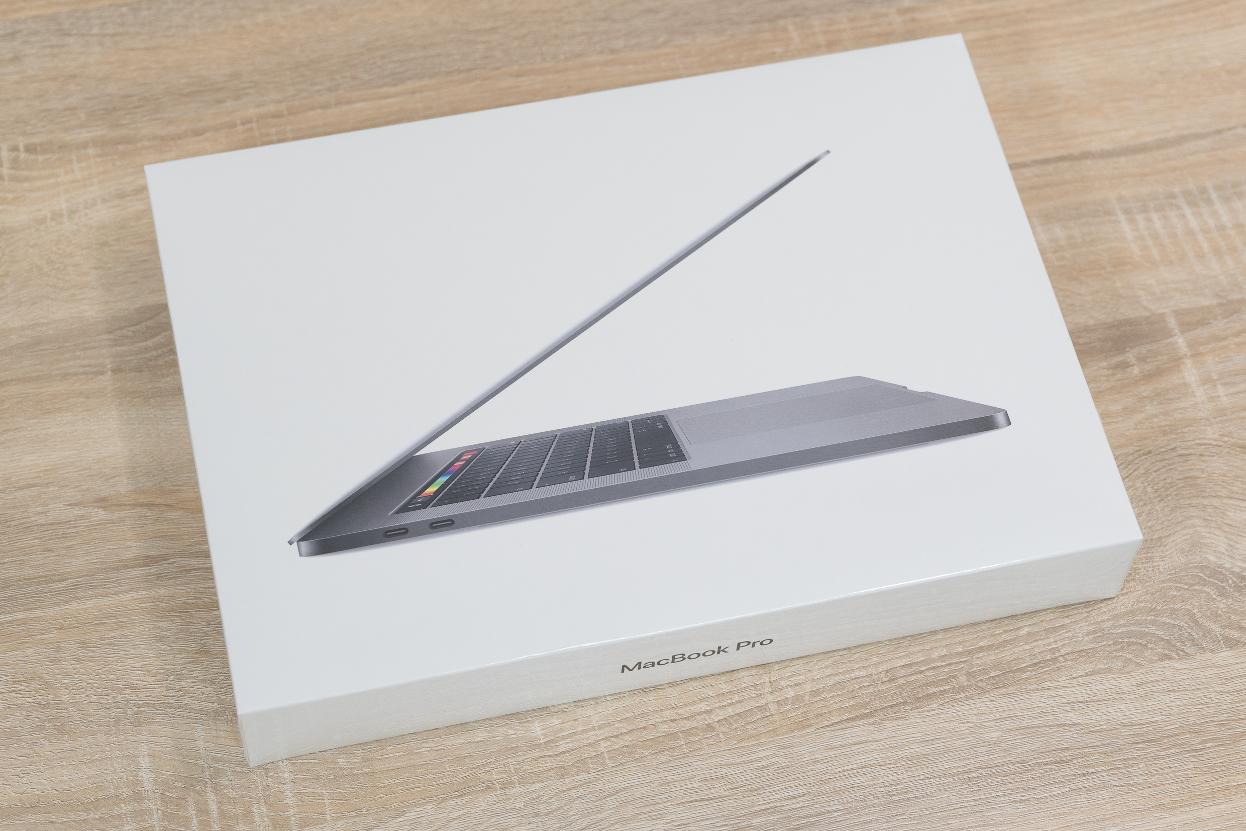 MacBook Pro 15インチ最終型、2019年「特盛モデル」レビュー。LG