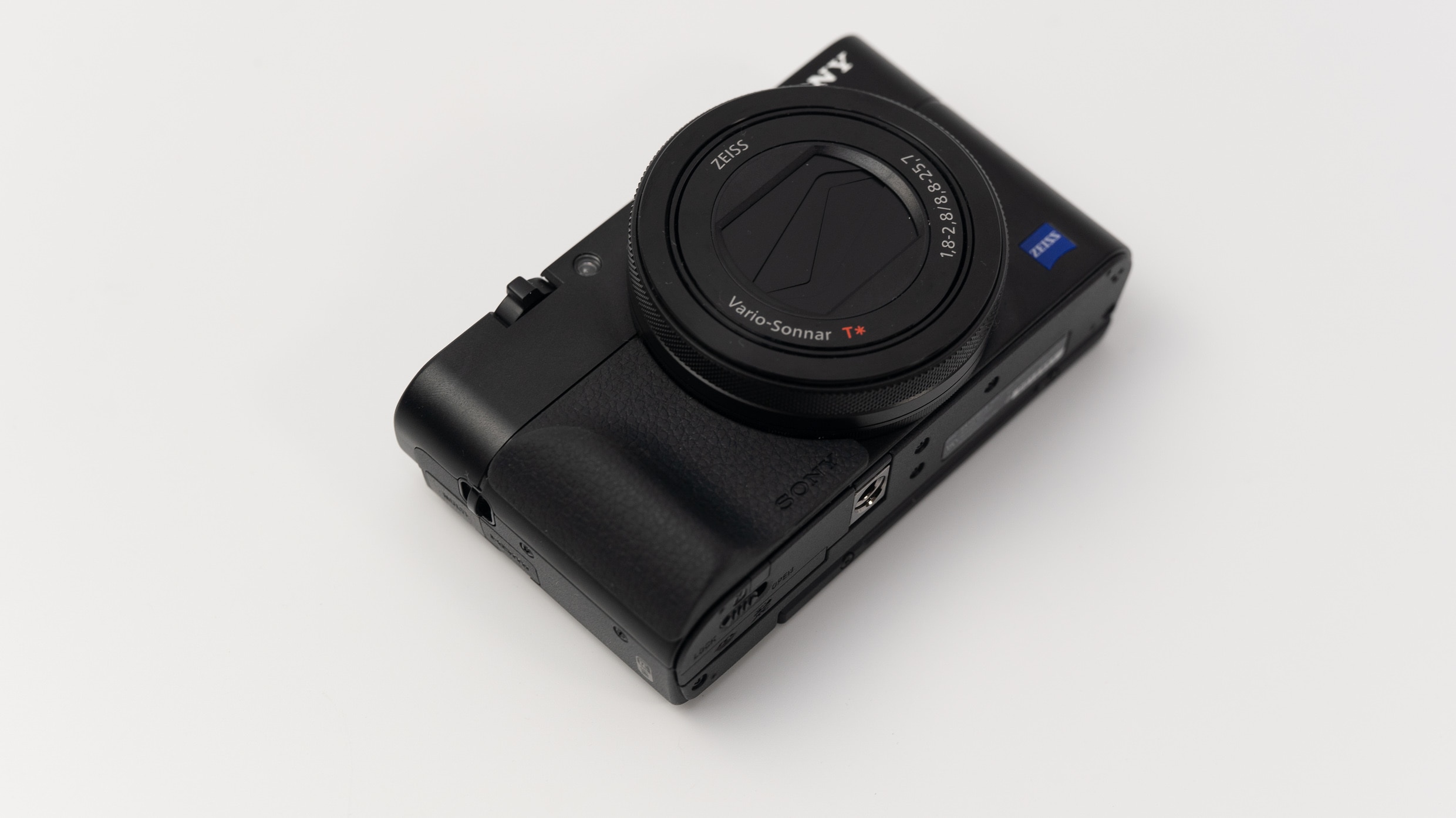 RX100 M5A用ソニー純正アタッチメントグリップ「AG-R2」をレビュー