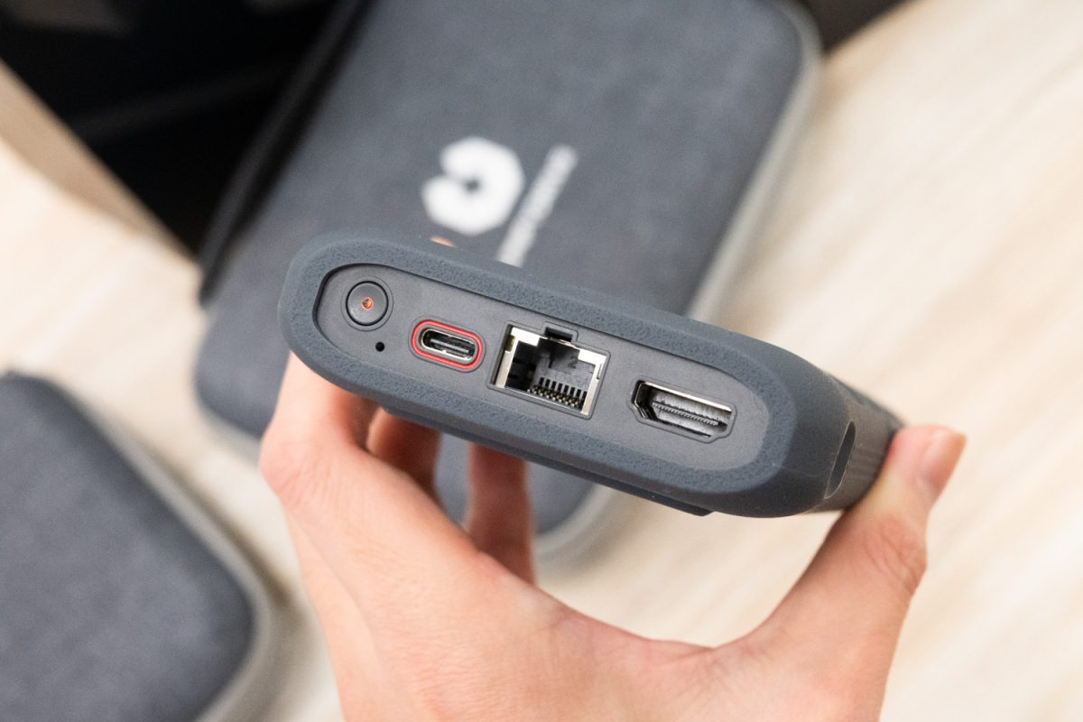 ポータブルNAS「UnifyDrive UT2」、Makuakeで先行販売開始。SDカード