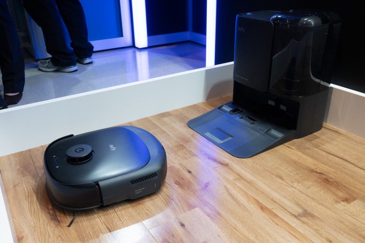 Anker、ローラー型モップ採用のロボット掃除機「Eufy Robot Vacuum