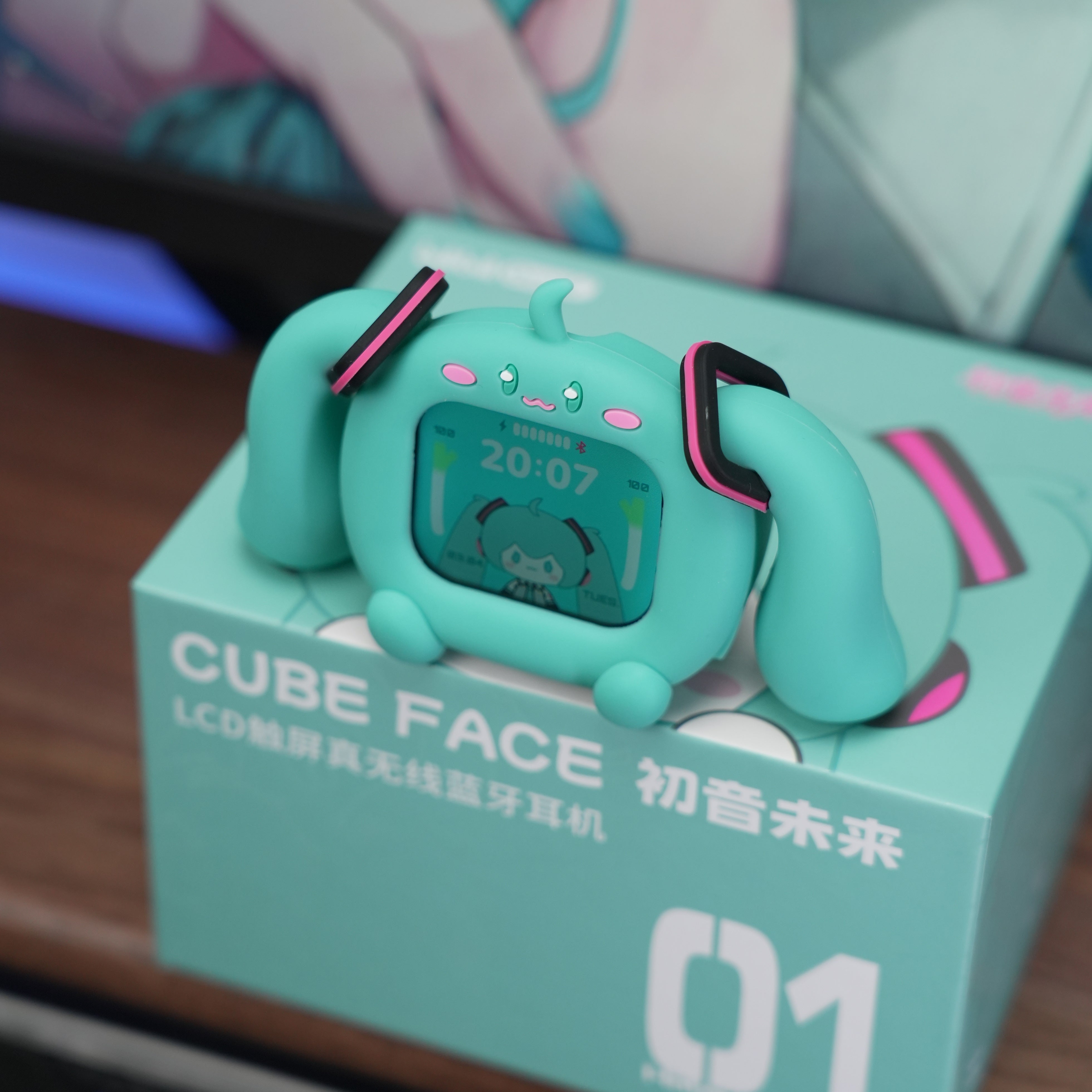 BilibiliGoods Hatsune Miku CUBE FACE LCD Touch Screen Bluetooth Airpod