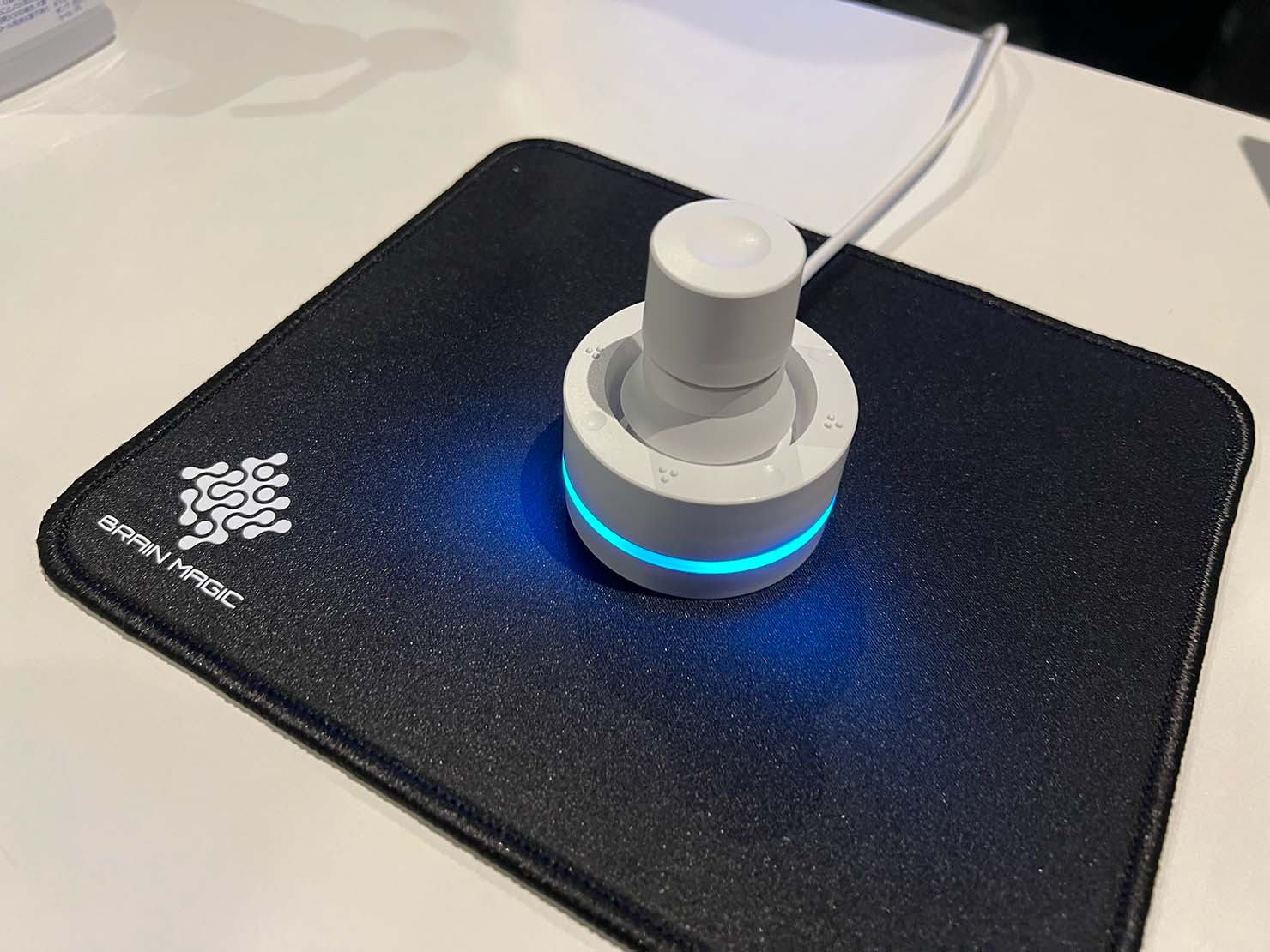 BRAIN MAGIC、クリエイター向け左手デバイスの新製品「Orbital2 STERNA