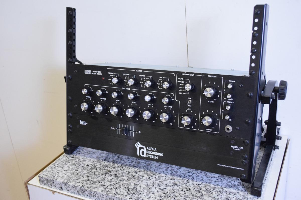 5U ラックマウントブース 木製 天板 urei1620 ロータリーミキサー 株式