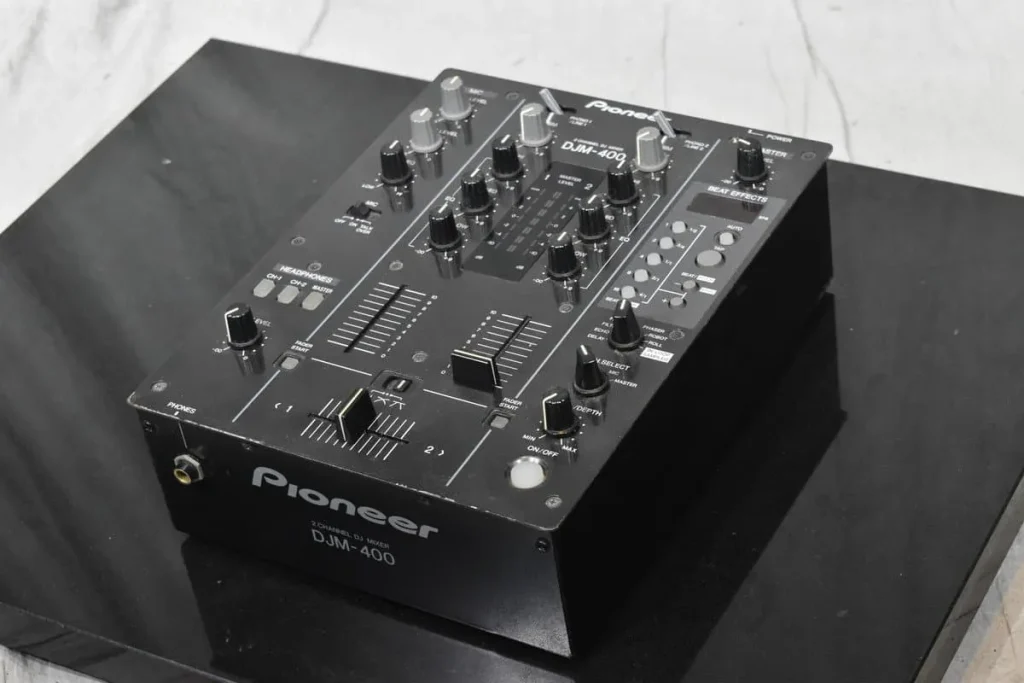 Pioneer/パイオニア DJミキサー DJM-400 - 楽器の買取屋さん｜最短30分