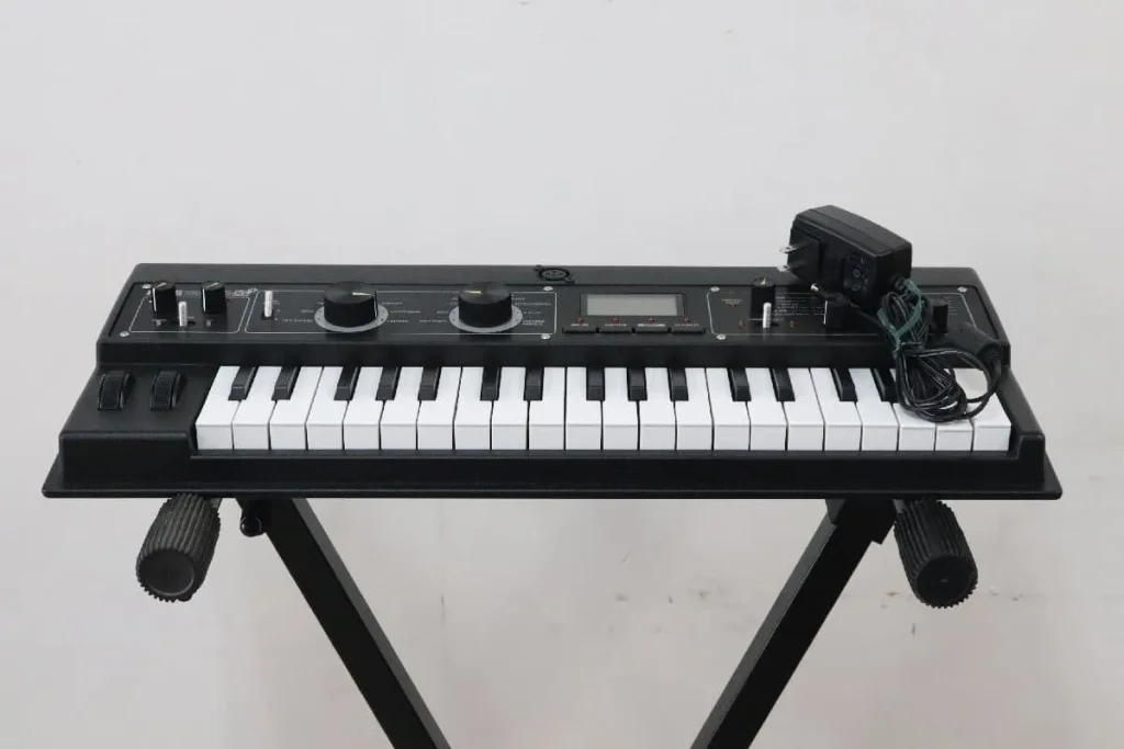 KORG コルグ microKORG XL+ MKXL+ シンセサイザー - 楽器の買取屋さん