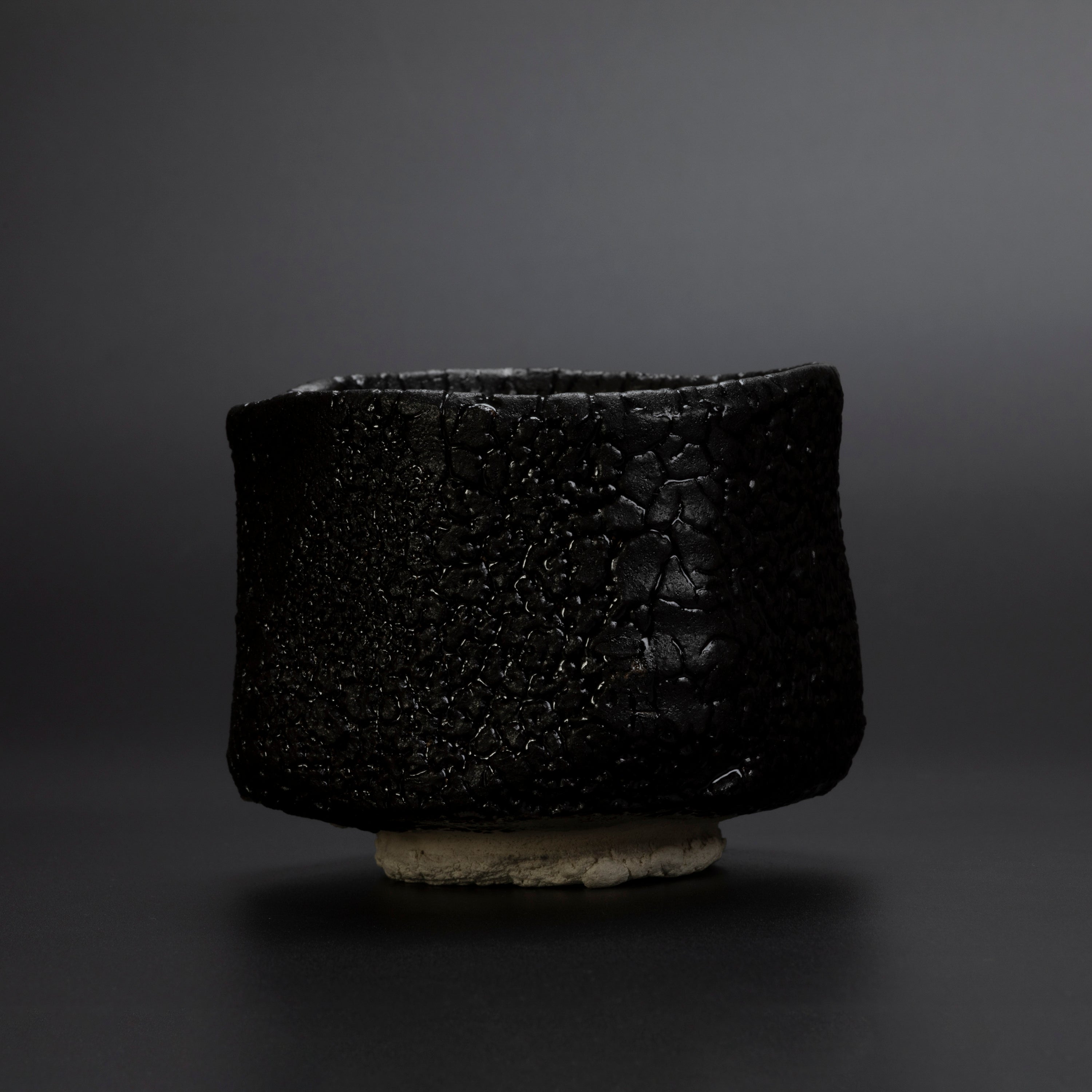 瀬戸黒茶盌 陶芸家：加藤尊也