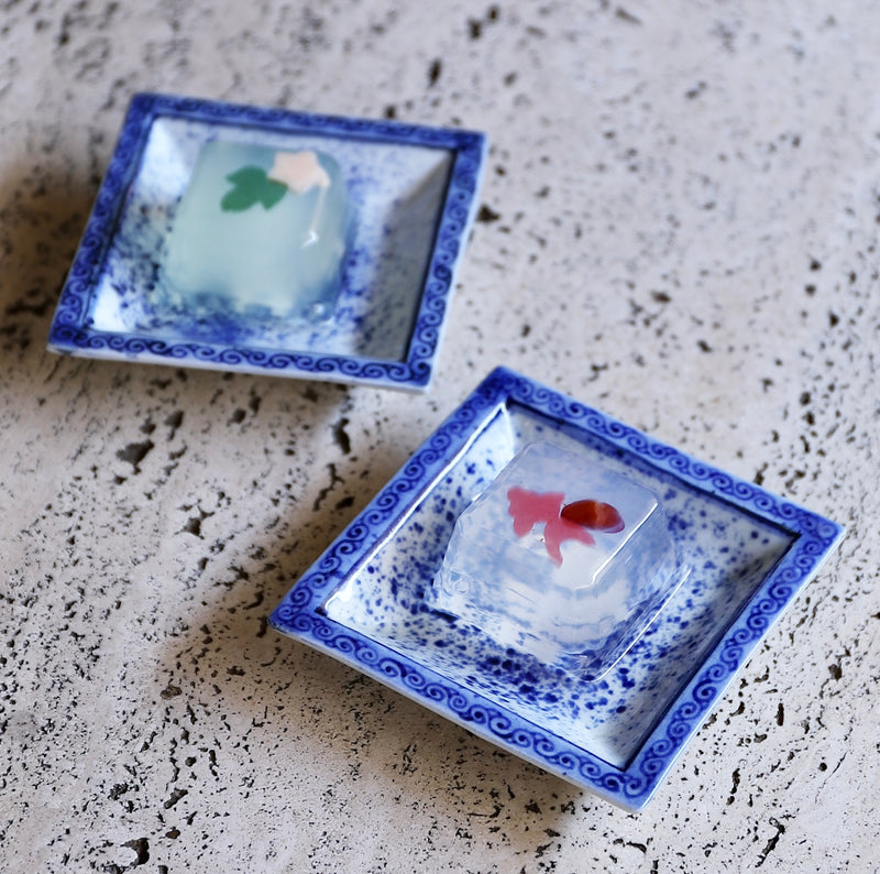 永楽和全 (12代永楽善五郎) 染付吉字吹墨小皿 – Gallery Nisui