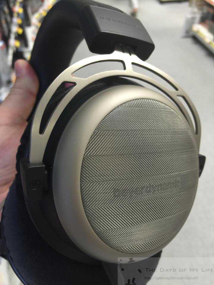 気ままに試聴 ヘッドフォンbeyerdynamic T1 2nd Generation | The Days