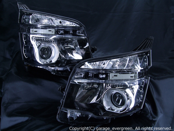 ZRR70系 VOXY ヴォクシー 後期 HID車用 LEDイカリング＆増設白LED 仕様