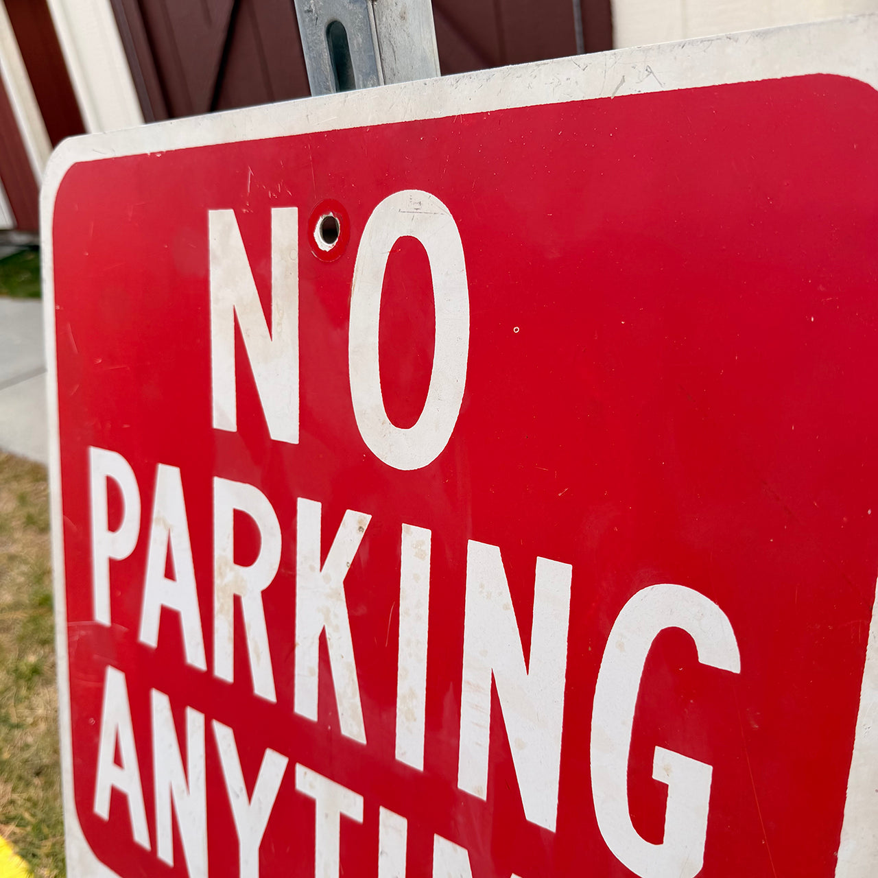 本物のアメリカンロードサイン】-No Parking Anytime- – Garage Outfitters