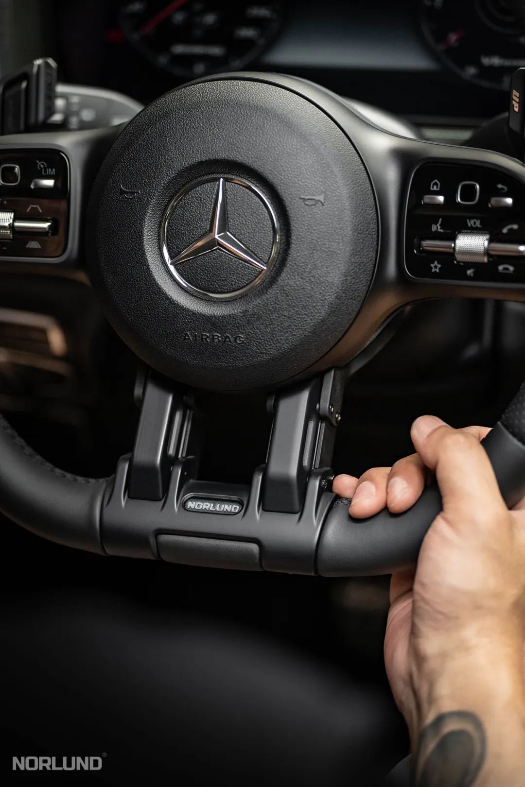 NORLUND】ステアリングスポーク／The G-Class メルセデスゲレンデ