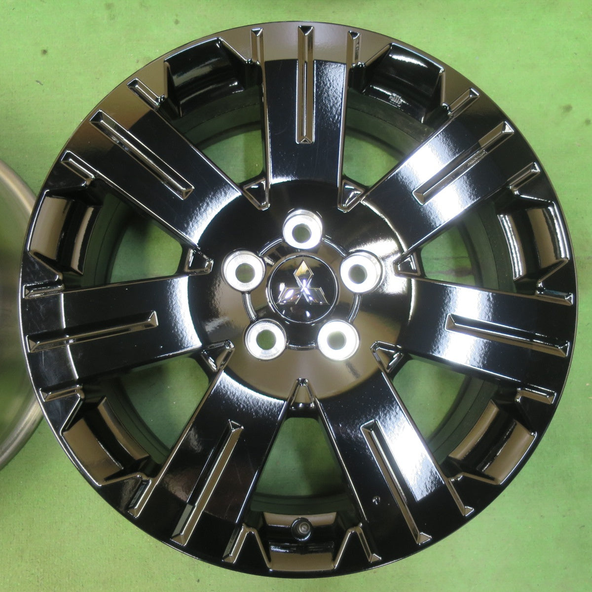 新車外し☆三菱 デリカ D:5 シャモニー 純正 ENKEI ホイール 18インチ